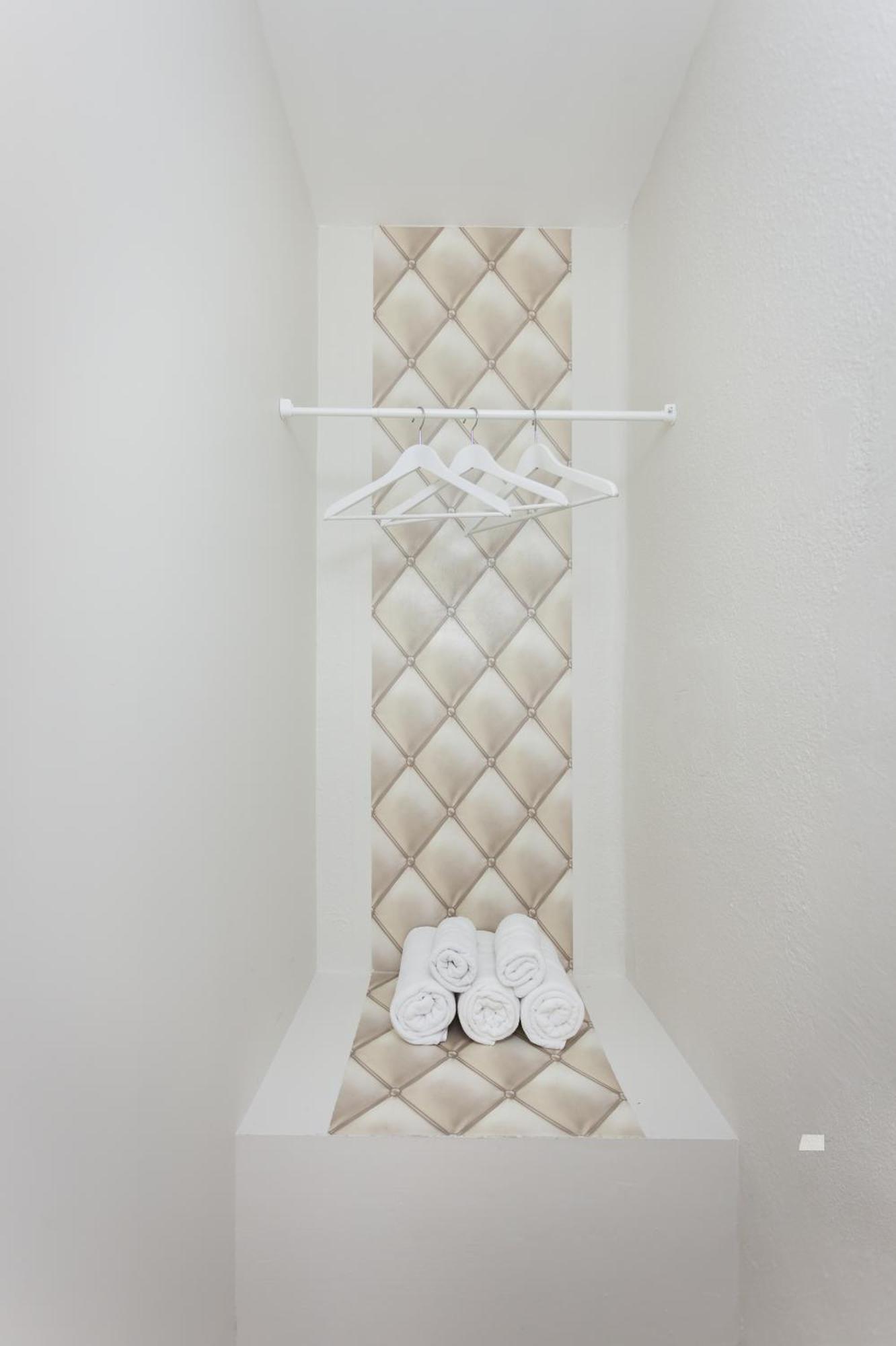 Art House Fira Apartments Barcelona Luaran gambar