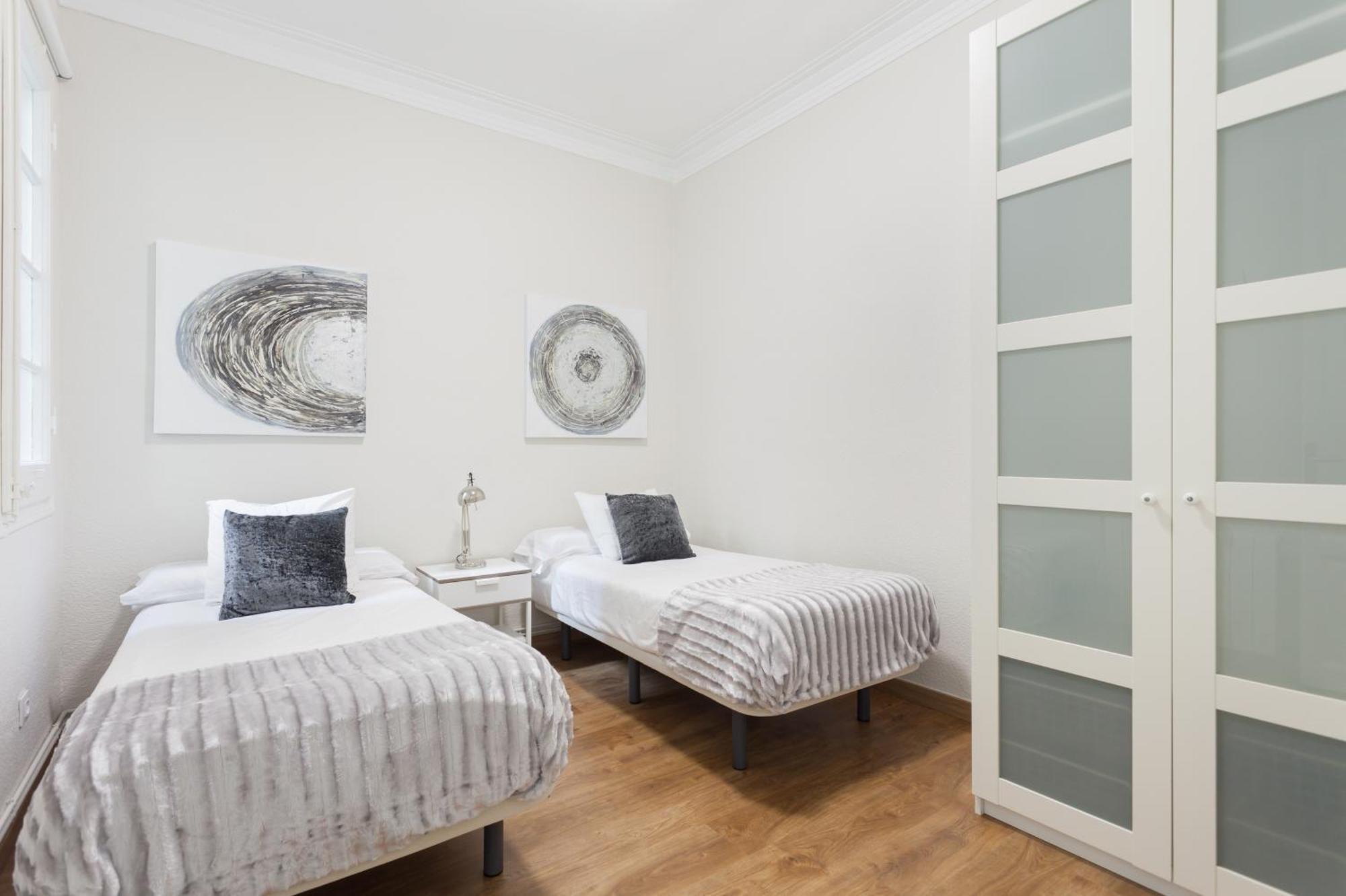 Art House Fira Apartments Barcelona Luaran gambar