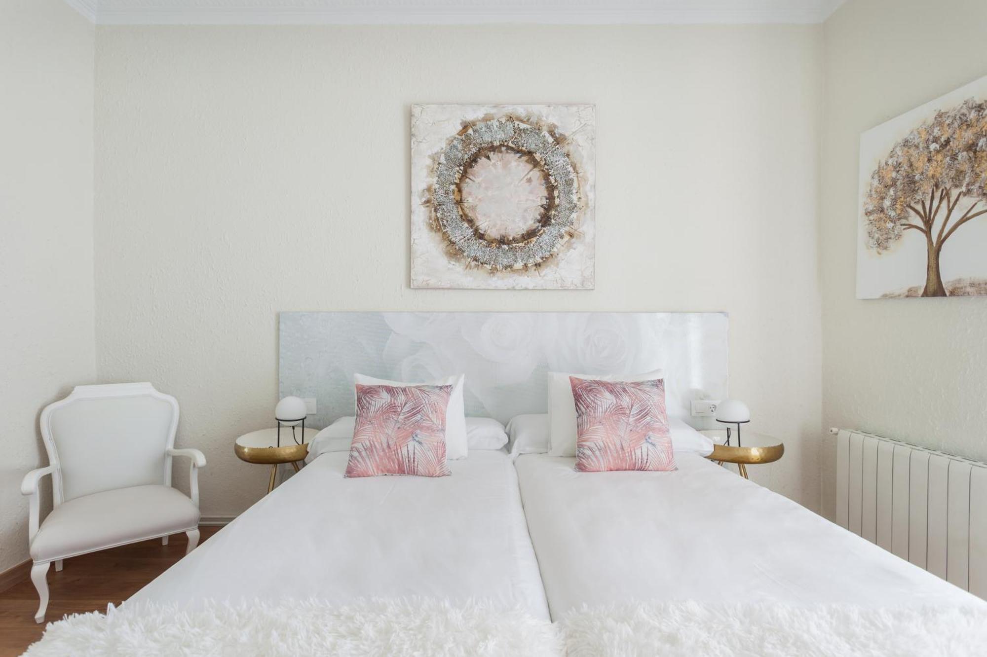 Art House Fira Apartments Barcelona Luaran gambar