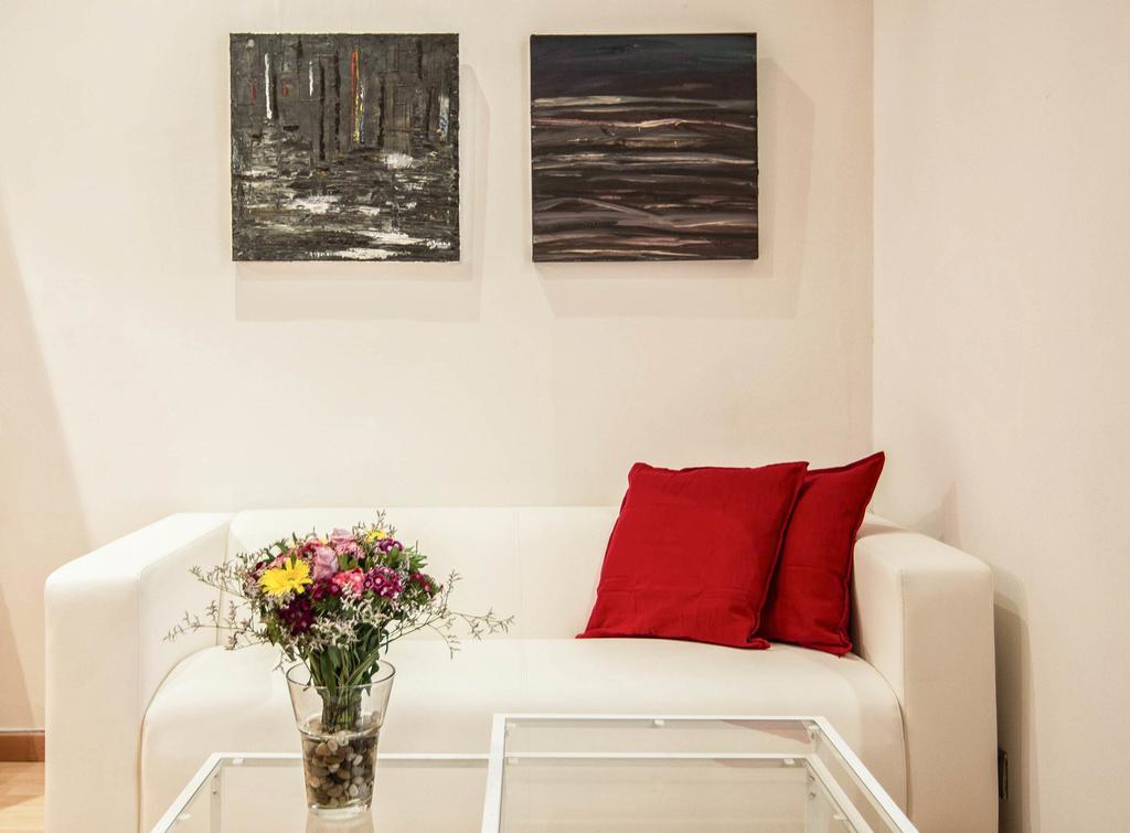 Art House Fira Apartments Barcelona Luaran gambar
