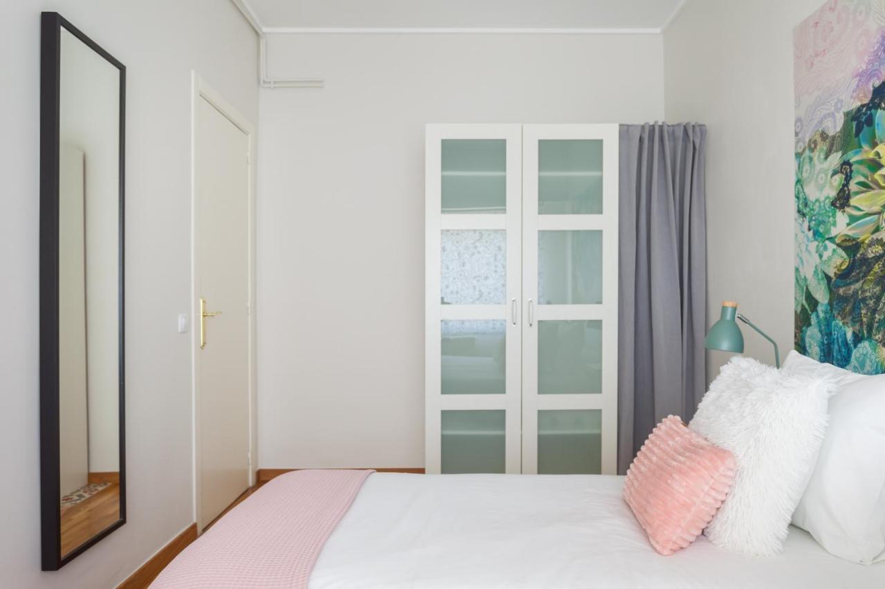 Art House Fira Apartments Barcelona Luaran gambar